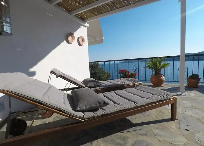 別荘 Tassos Seafront House *